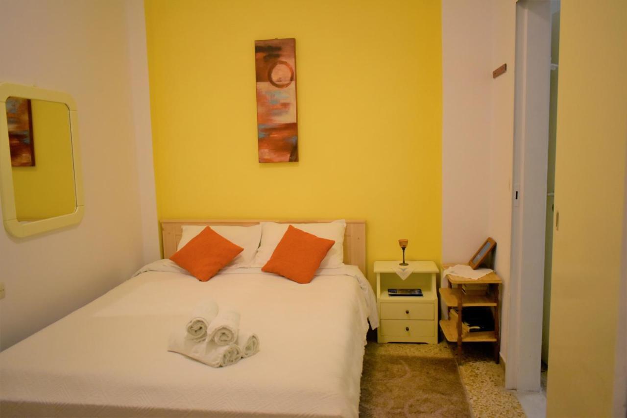 Angeliki Pension Katapola Exterior foto